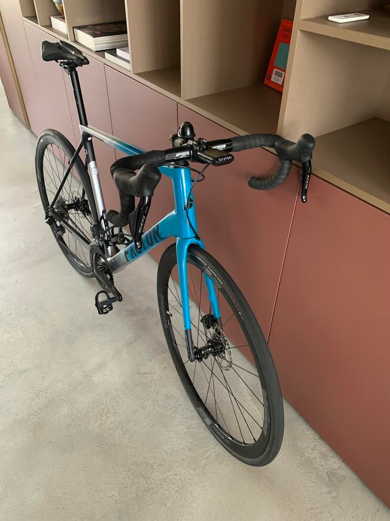 Factor O2 Racefiets Miami Blue DI - Z.G.A.N. - Frame 58cm, Fietsen en Brommers, Fietsen | Racefietsen, 57 tot 61 cm, Ophalen, Zo goed als nieuw