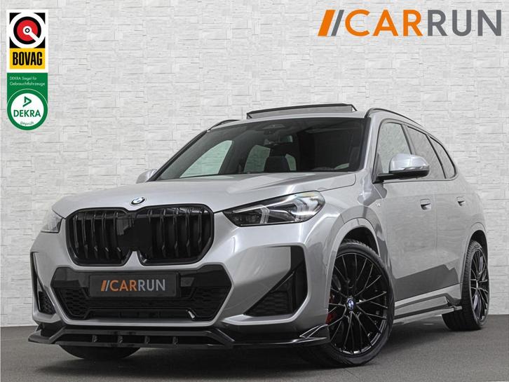 BMW X1 18i M-Sport Performance-Pack | Panorama | Sportstoele, Auto's, BMW, Bedrijf, Te koop, X1, Achteruitrijcamera, Airconditioning