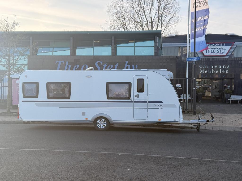 Adria Adora 613 HT, Enkele bedden, badkamer, ALDE verwarming, Standaardzit, Adria, 6 tot 7 meter, Overige typen