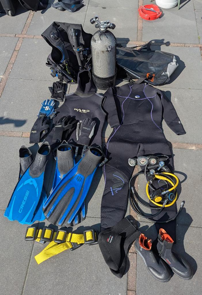 Complete duikuitrusting voor dame (maat 12), Watersport en Boten, Duiken, Gebruikt, Duikpak, Ophalen