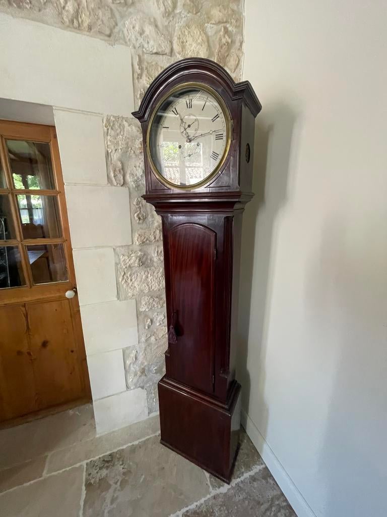 Antieke Engelse klok, Ophalen