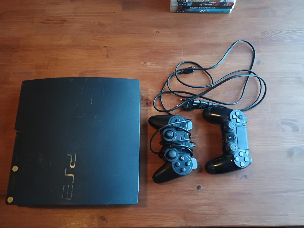 PlayStation 3, Spelcomputers en Games, Ophalen, Gebruikt, Met 2 controllers, Slim