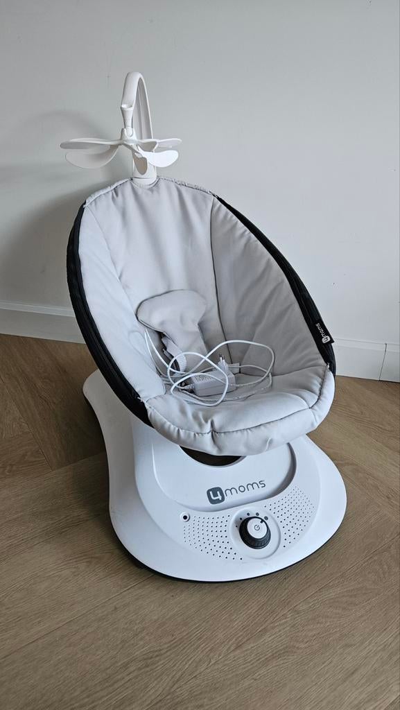 4moms MamaRoo elektrische babyschommel, Kinderen en Baby's, Wipstoeltjes, Overige merken, Schommelstoel, Verstelbaar, Ophalen of Verzenden