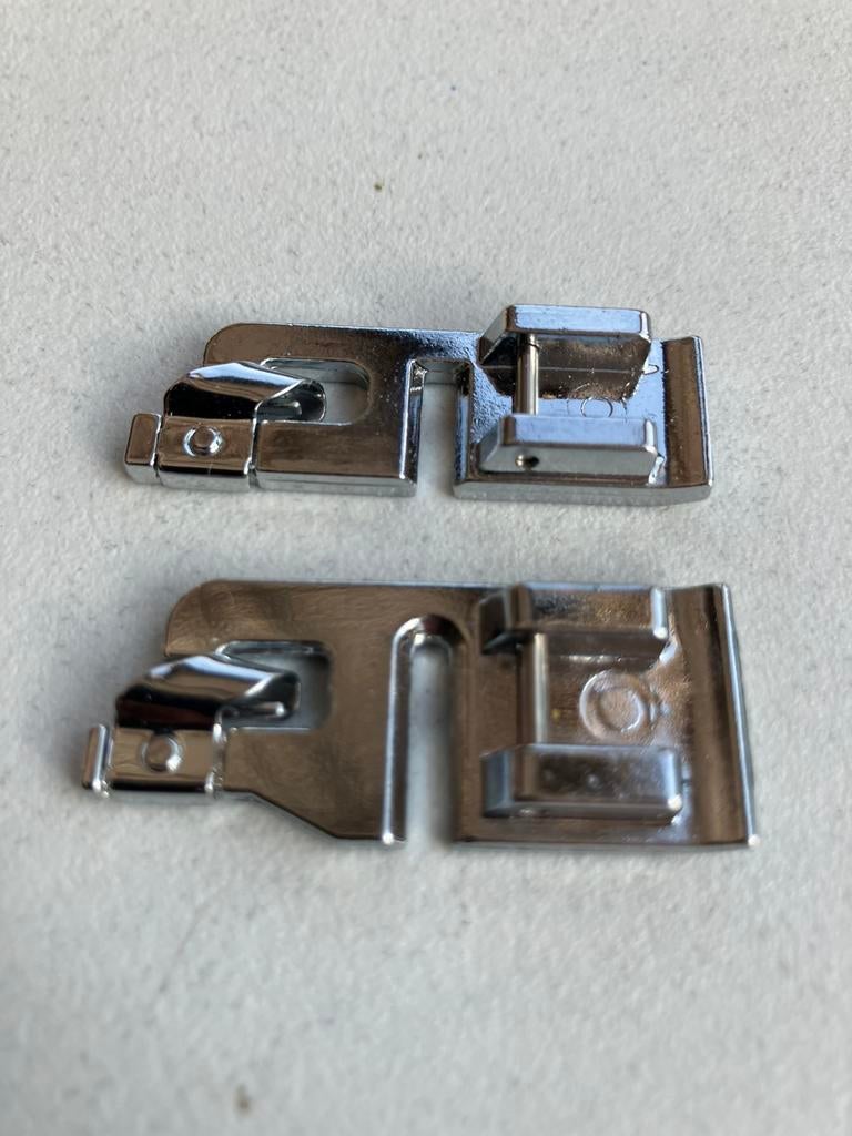 3 en 6 mm roll of lace presser foot., Ophalen of Verzenden, Zo goed als nieuw, Paspop