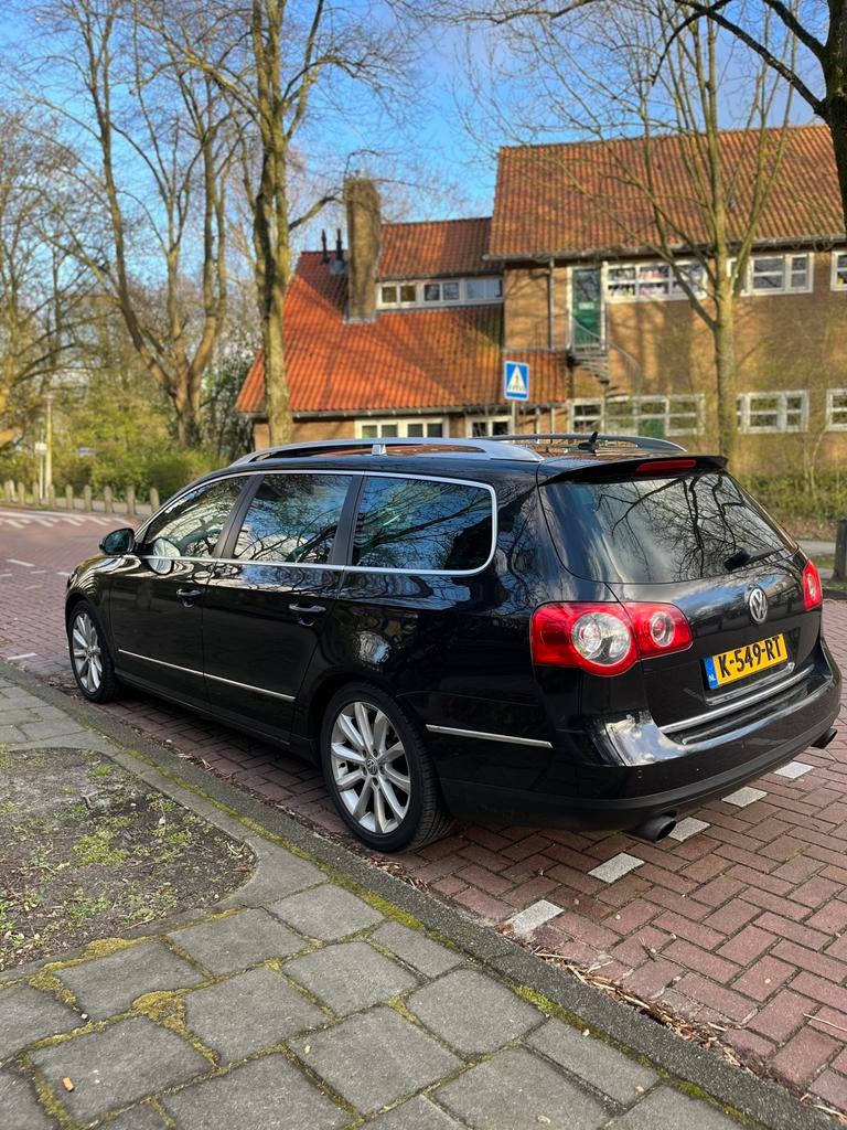 Volkswagen passat R 3.2 highline PANO 4 motion 2006 APK 2027, Auto's, Automaat, Zwart, 1732 kg, Zwart