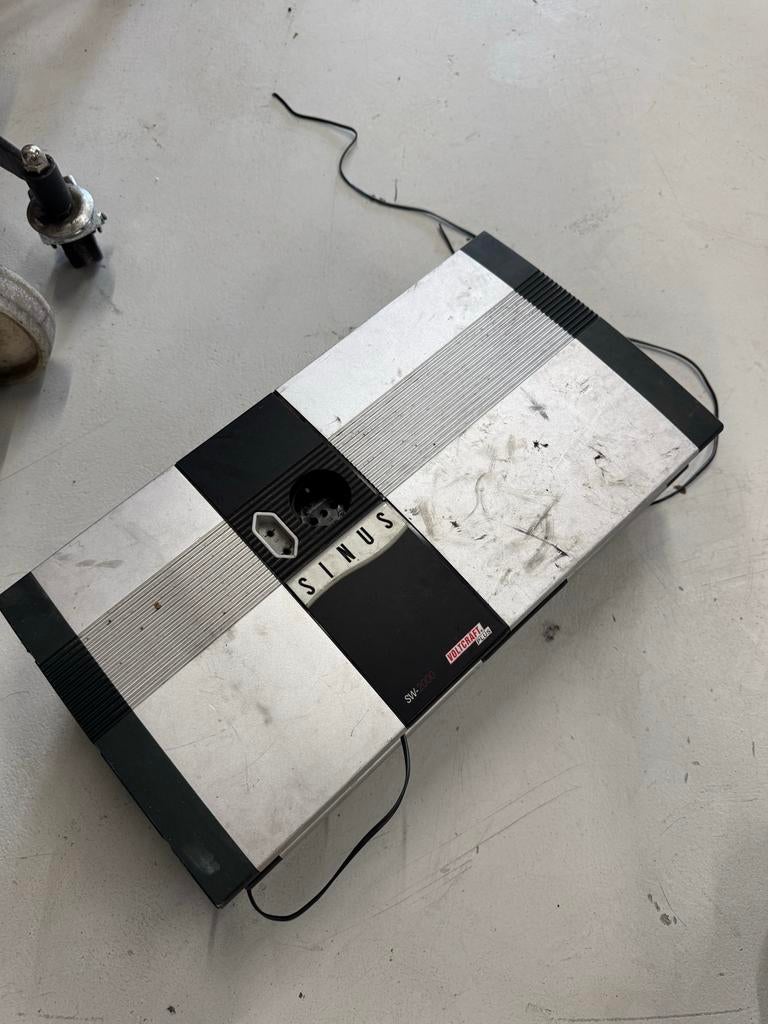 Sinus Omvormer 12V 2000W - SW-2000/12/SYNCHRON, Ophalen, Gebruikt, Universele onderdelen