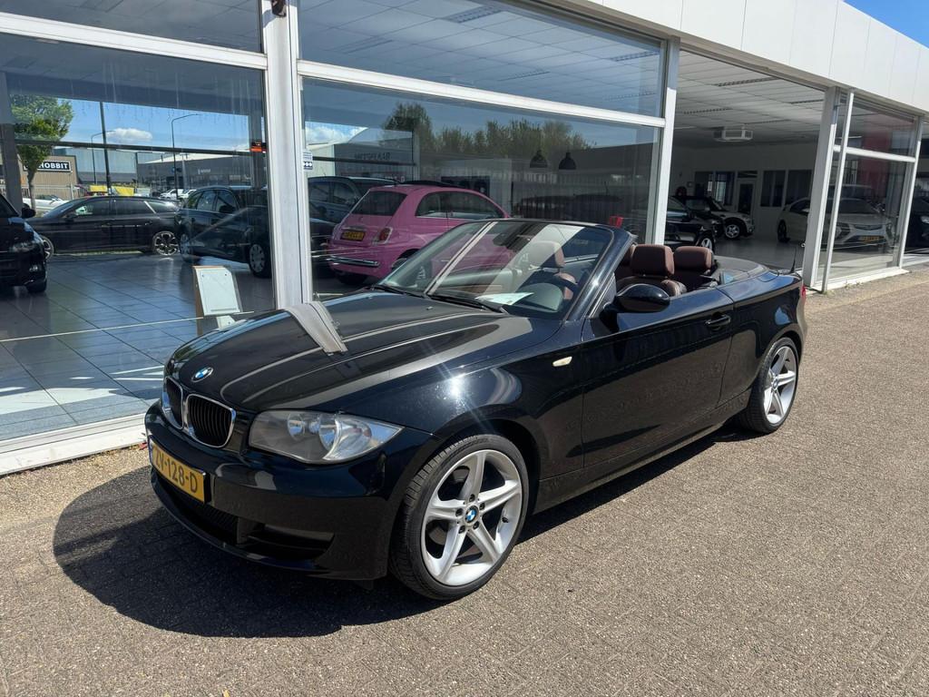 BMW 1 Serie Cabrio 118i | Cruise control | Elektrische ramen, Auto's, Beige, Cabriolet, 4 stoelen, Zwart