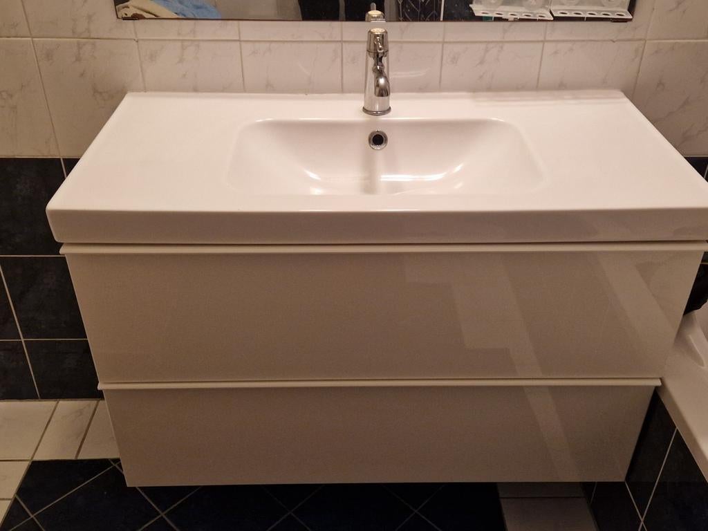 Ikea wastafelonderkast met 2 lades en kraan, Ophalen, 50 tot 100 cm, Zo goed als nieuw, Minder dan 100 cm