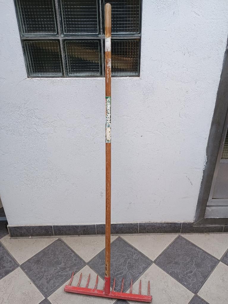 Professionele hark – Polet Gardening, Ophalen of Verzenden, Gebruikt, Hark