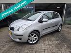 Toyota Yaris 1.3 VVTi Sol MMT | AUTOMAAT | 12MND GARANTIE |, Auto's, Toyota, Stof, 750 kg, 4 cilinders, Origineel Nederlands