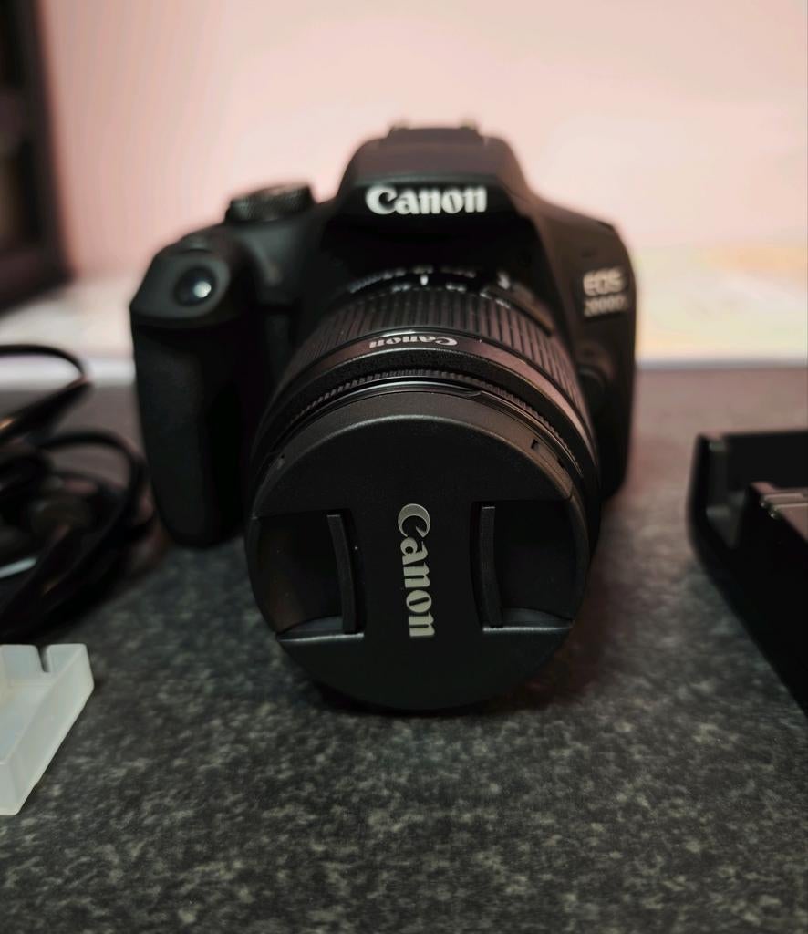Canon EOS 2000D spiegelreflexcamera, Audio, Tv en Foto, Fotocamera's Digitaal, Ophalen of Verzenden, Zo goed als nieuw, Canon