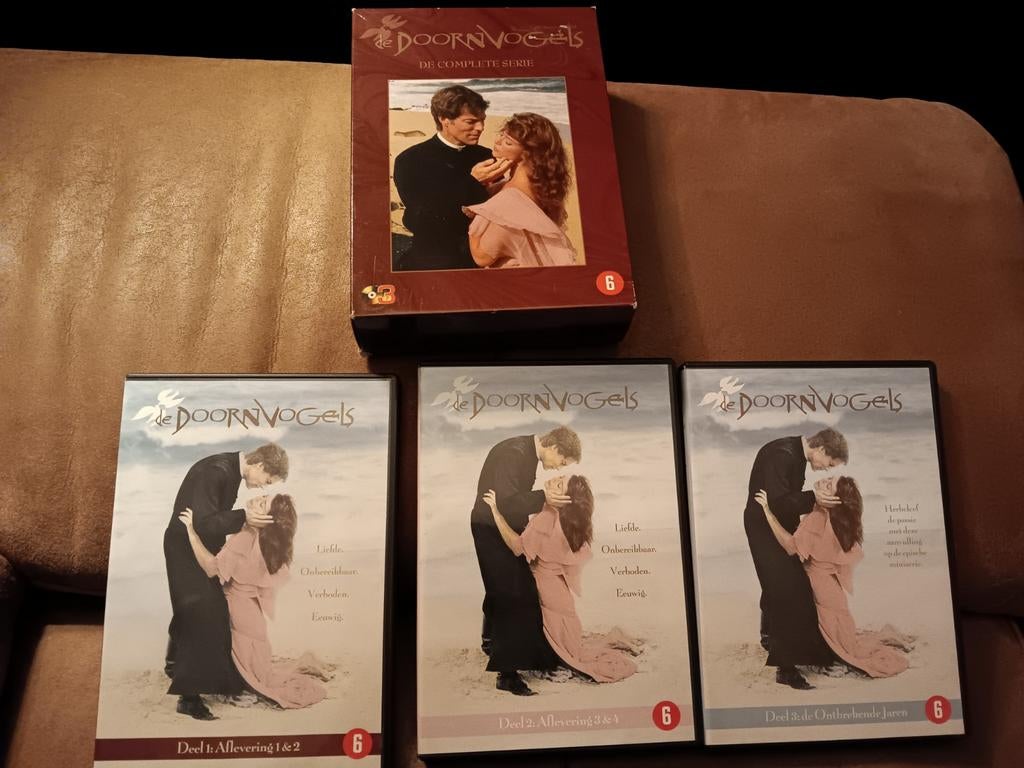 Doornvogels dvd box compleet nieuw, Cd's en Dvd's, Dvd's | Tv en Series, Alle leeftijden, Ophalen of Verzenden, Zo goed als nieuw