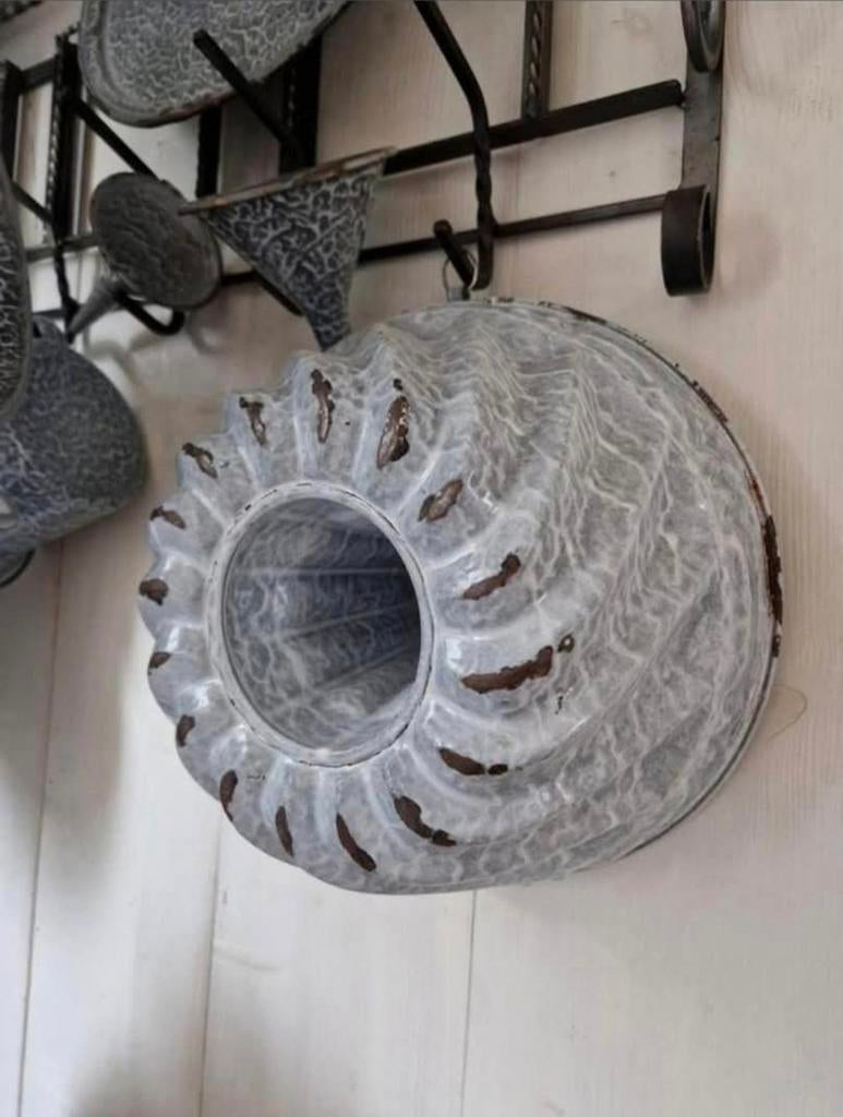 Vintage grijs gewolkte emaille tulbandvorm, Ophalen of Verzenden