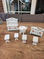Poppenhuis meubels Dora kuhn, Ophalen, Gebruikt, Poppenhuis