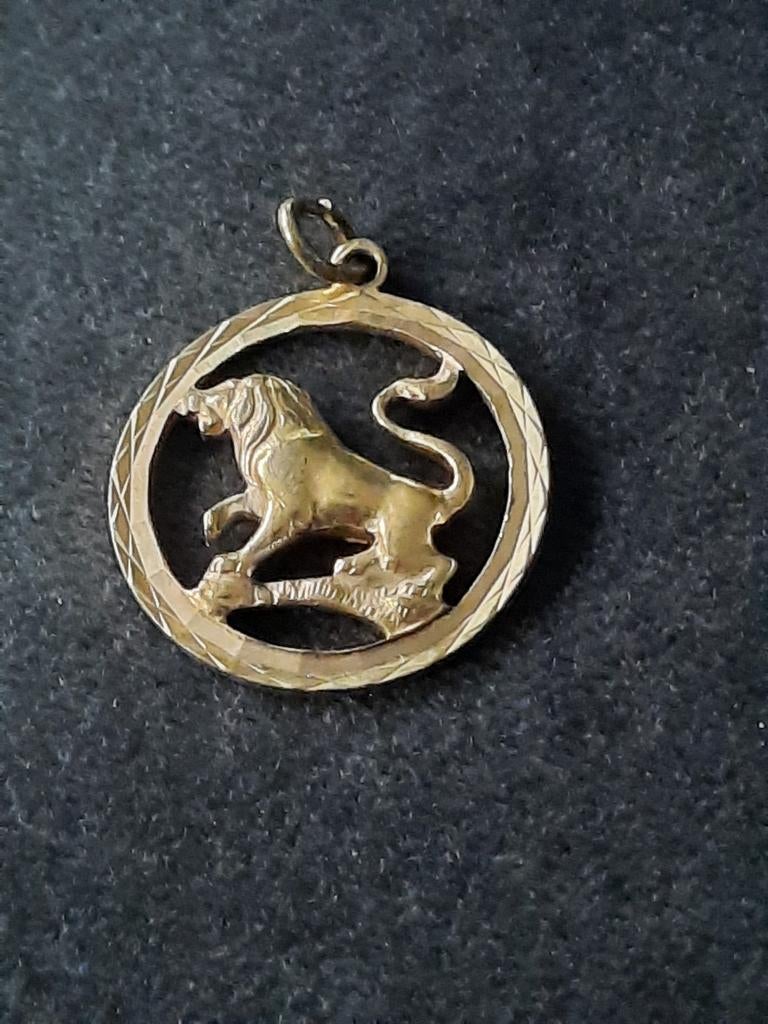 Vergulde gouden sterrebeeld van de leeuw., Ophalen of Verzenden, Goud, Overige merken