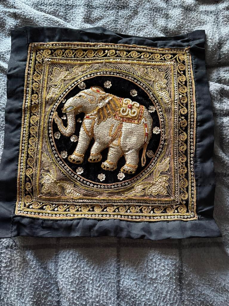 Decoratief wandkleed met olifant, zwart/goud, 40x40 cm, Ophalen of Verzenden, Zo goed als nieuw