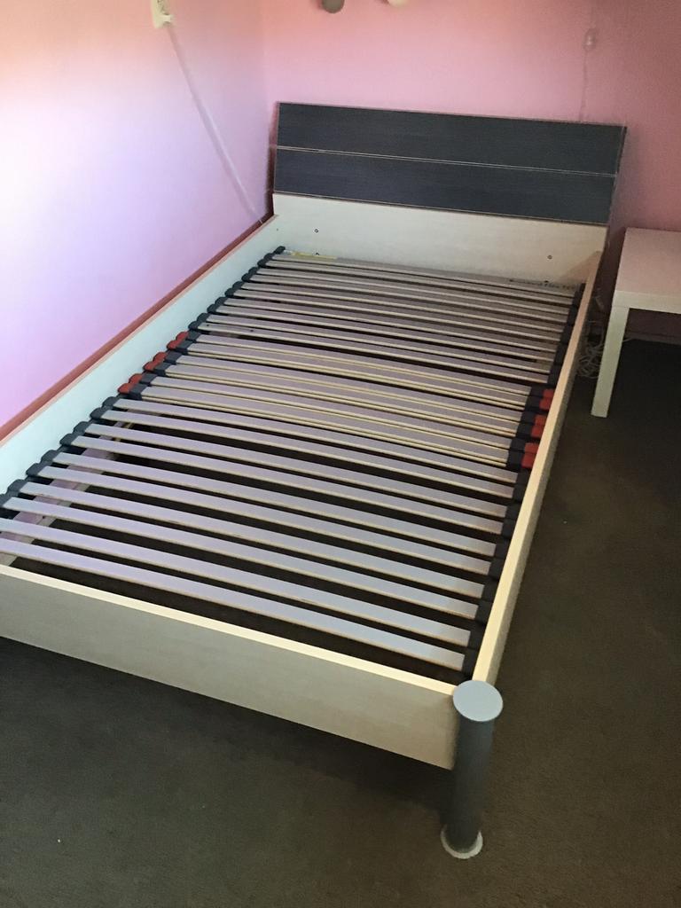 Twijfelaar bed Trendhopper 120x200 met ombouw 130x200, Huis en Inrichting, Slaapkamer | Bedden, Ophalen, Zo goed als nieuw, Twijfelaar