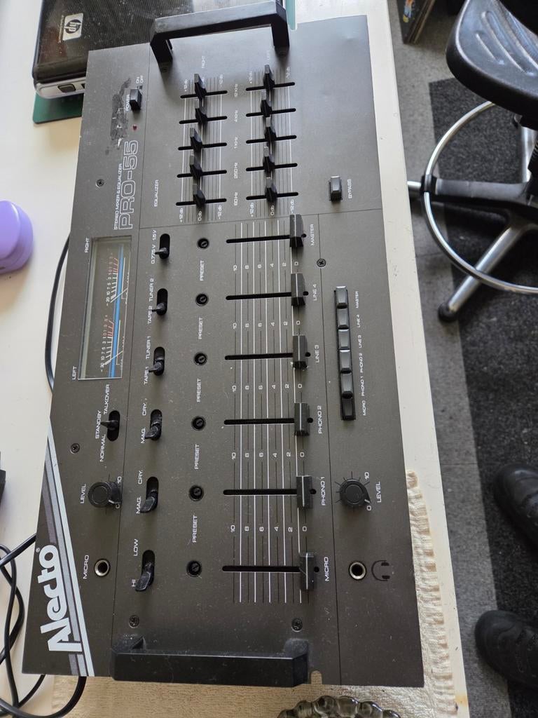 Mengpaneel Pro-55 Alecto, Ophalen of Verzenden, Gebruikt, 5 tot 10 kanalen, Microfooningang