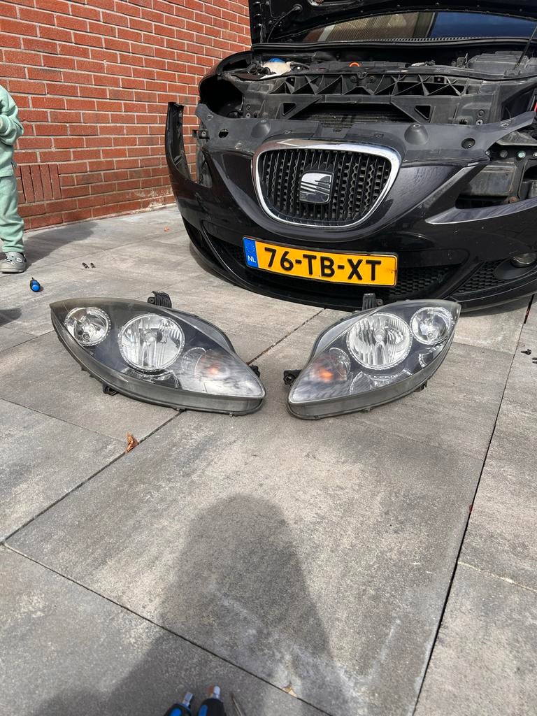 Koplampen Seat Leon 1P (2005-2012) - Set Links & Rechts, Auto-onderdelen, Verlichting, Seat, Gebruikt, Ophalen of Verzenden