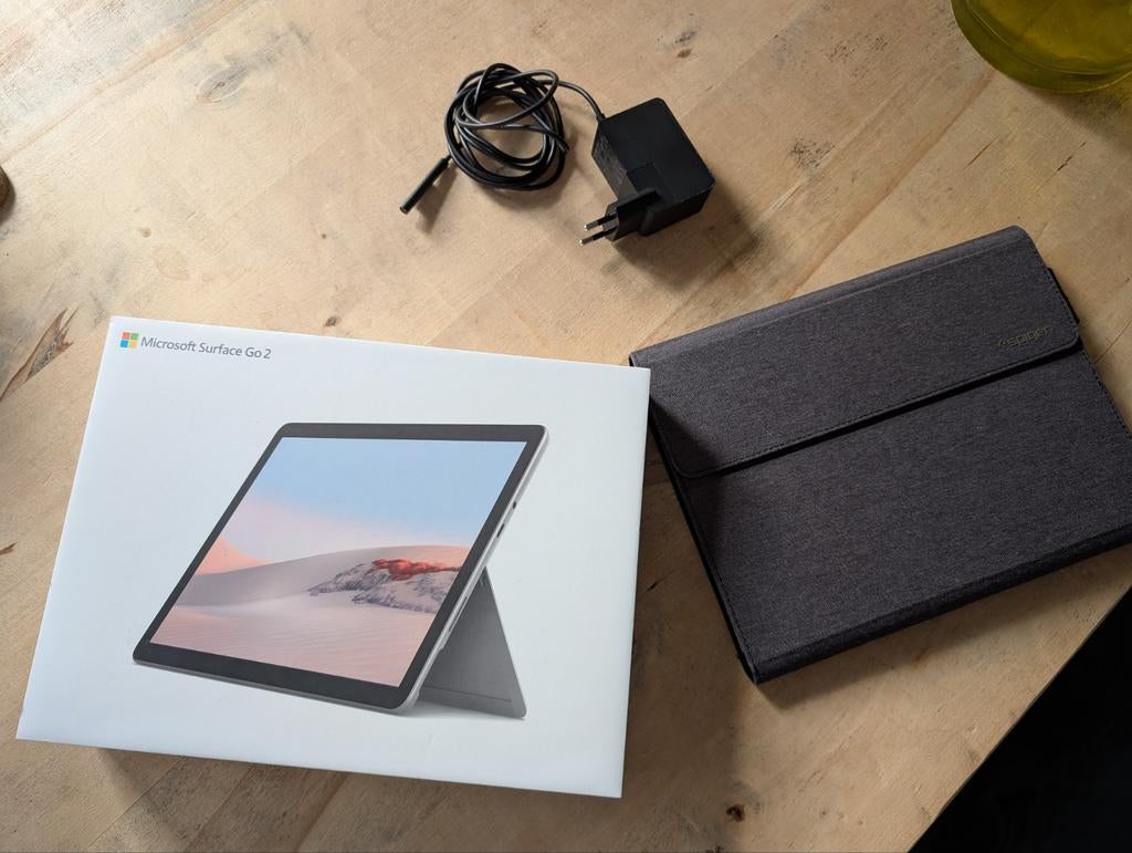 Microsoft Surface Go 2 - Compacte en veelzijdige tablet, Computers en Software, Windows Tablets, Zo goed als nieuw, Wi-Fi, 10 inch