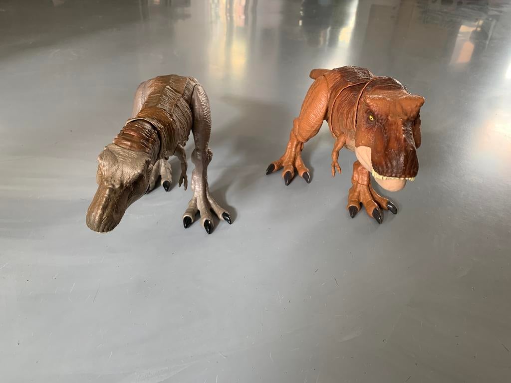 Twee tyranosaurus Rex, Ophalen of Verzenden, Zo goed als nieuw, Beeldje of Figuurtje