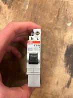 Partij installatieautomaten / aardlekschakelaars, Ophalen, Gebruikt