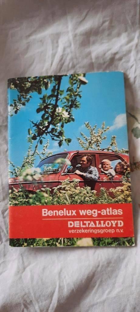 Benelux weg-atlas - uitgegeven door Deltalloyd in 1969, Deltalloyd, Overige atlassen, Ophalen of Verzenden, Zo goed als nieuw