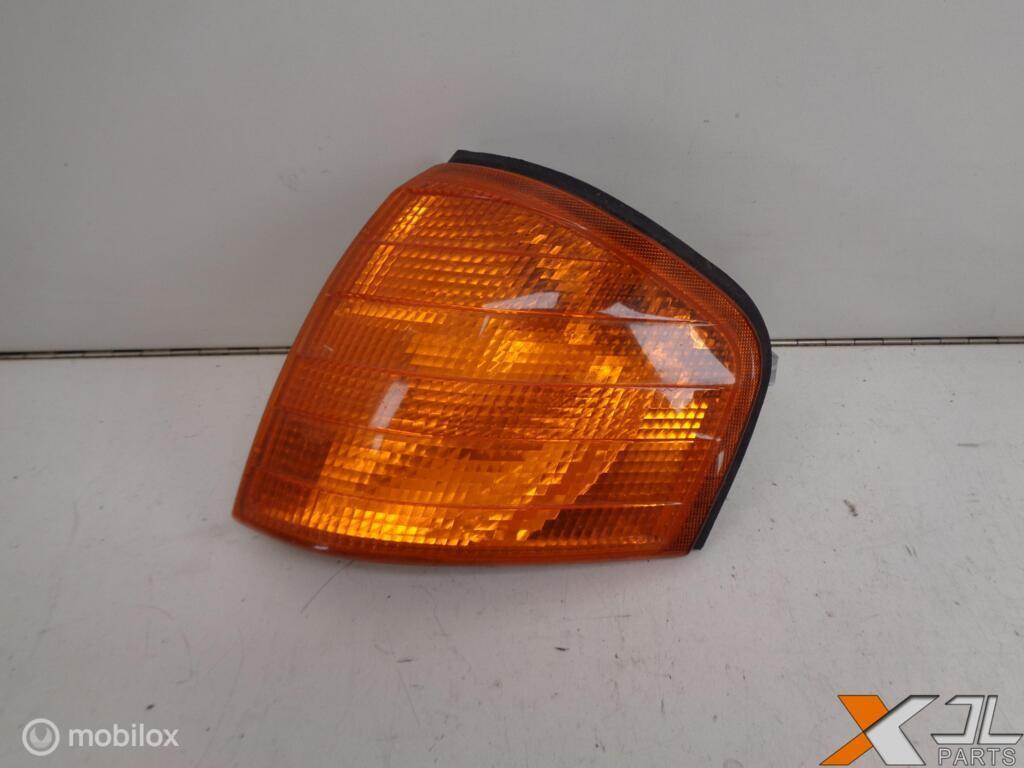 C-KLASSE W202 KNIPPERLICHT LINKS ORANJE A2028260543, Gebruikt, Mercedes-Benz, Ophalen of Verzenden, Mercedes-Benz