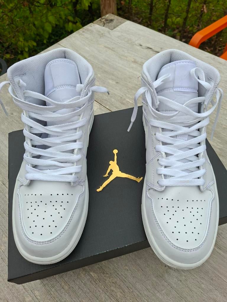 Nike Air Jordan 1 mid sneakers, mt. 10/44, Wit, Nieuw, Ophalen of Verzenden, Nike Air Jordan