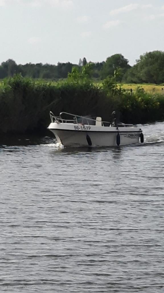 motorboot met goede Suzuki buitenboordmotor en trailer, Watersport en Boten, Gebruikt, 50 pk of meer, Ophalen of Verzenden, Tot 6 meter