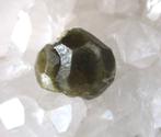 Apatiet kristal groen - micromount - natuurlijk gegroeid -, Ophalen of Verzenden, Mineraal
