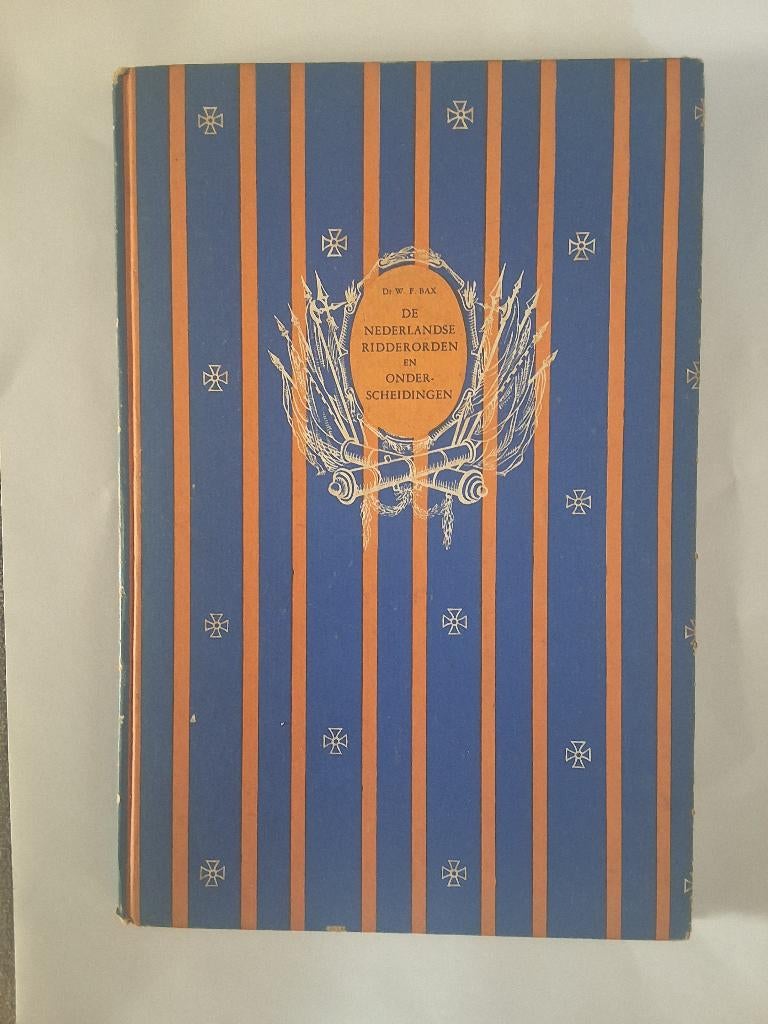 Nederlandse ridderorden en onderscheidingen., Ophalen of Verzenden, Overige soorten, Nederland, Boek of Tijdschrift