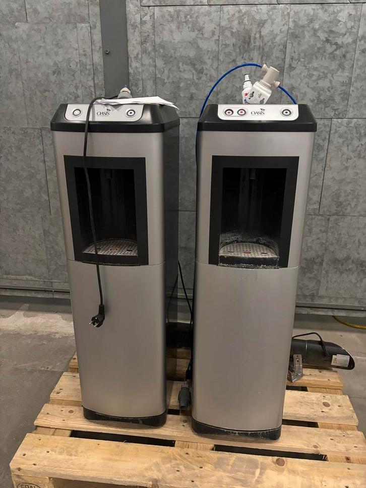 Oasis Waterkoelers voor vaste waterleiding (2 stuks), Witgoed en Apparatuur, Overige Witgoed en Apparatuur, Gebruikt, Ophalen