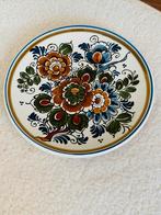 Delfts Polychroom Wandbordje - Handwerk Bloemen, Ophalen of Verzenden