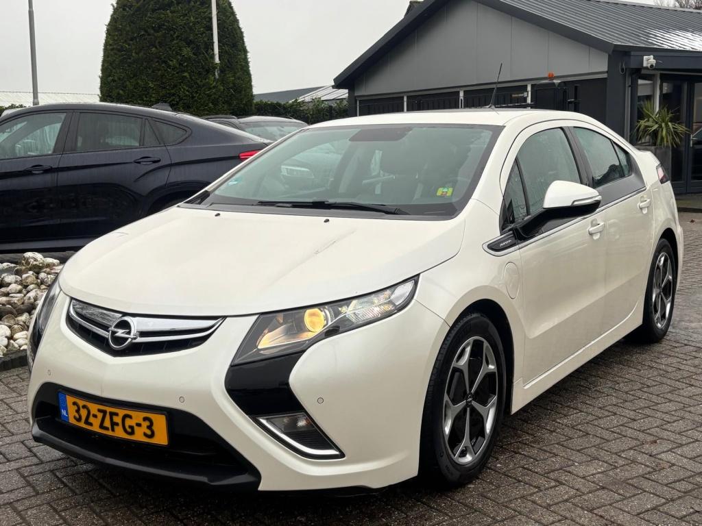 Opel Ampera 1.4 Wit 2012 Leer NL Auto (bj 2012, automaat), Auto's, Opel, Euro 5, 86 pk, 1398 cc, 4 cilinders