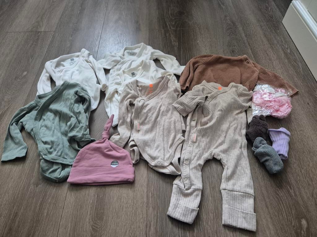 Kledingpakketje maat 50/ 56 baby, Kinderen en Baby's, Babykleding | Baby-kledingpakketten, Ophalen of Verzenden, Zo goed als nieuw