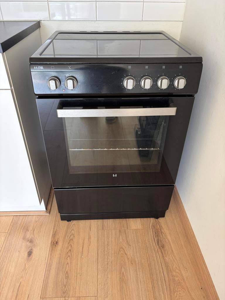 Etna vrijstaande inductie fornuis, Witgoed en Apparatuur, Fornuizen, Ophalen, Gebruikt, Hete lucht, 4 kookzones