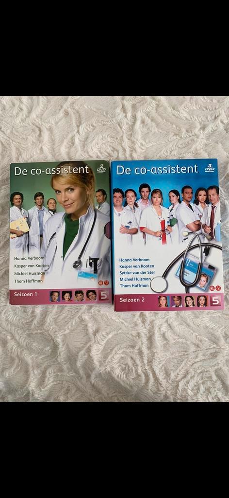 De Co-assistent DVD Box - Seizoen 1 & 2, Cd's en Dvd's, Dvd's | Tv en Series, Zo goed als nieuw, Drama, Boxset, Vanaf 6 jaar, Ophalen of Verzenden
