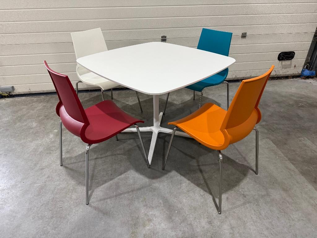 Vrolijke stoeltjes met verende rugleuning, Ophalen, Overige kleuren, Design, Zo goed als nieuw