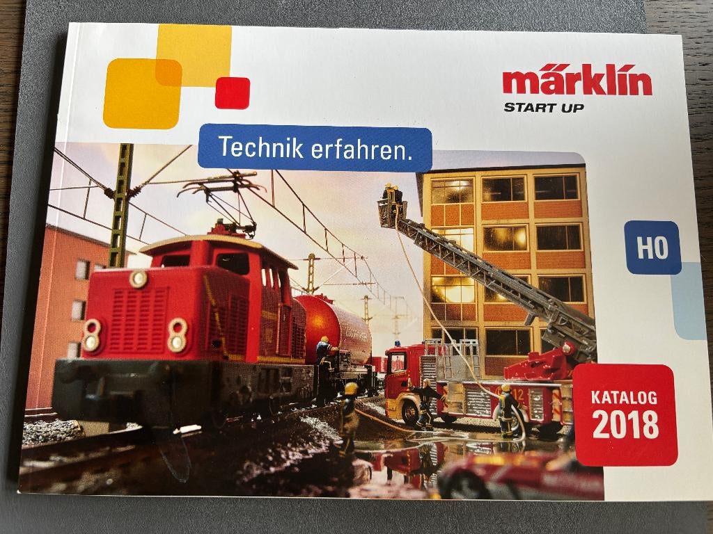 Folder en catalogi Marklin, Vollmer, Faller, Hobby en Vrije tijd, Modeltreinen | H0, Wisselstroom, Zo goed als nieuw, Märklin