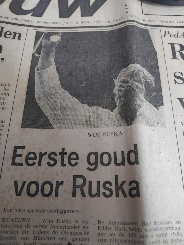 Stapel kranten gedeeltes +/- 90 stuks, Verzamelen, Ophalen of Verzenden, 1960 tot 1980, Krant