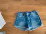 Korte spijkerbroek H&M maat 36 ZGAN, H&M, Blauw, Ophalen of Verzenden, Zo goed als nieuw