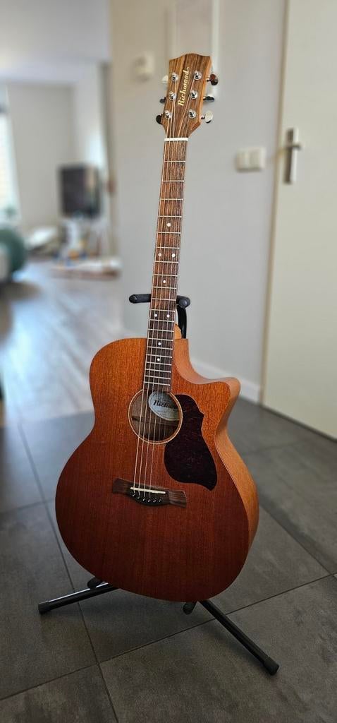 Richwood G-50-CE gitaar + versterker en andere accessoires, Ophalen, Zo goed als nieuw, Western- of Steelstringgitaar