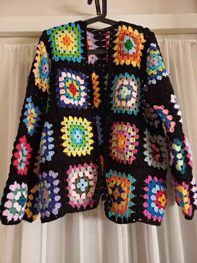 Gehaakt vest nieuw(granny square)vest, Kleding | Dames, Ophalen of Verzenden, Nieuw, Maat 38/40 (M)