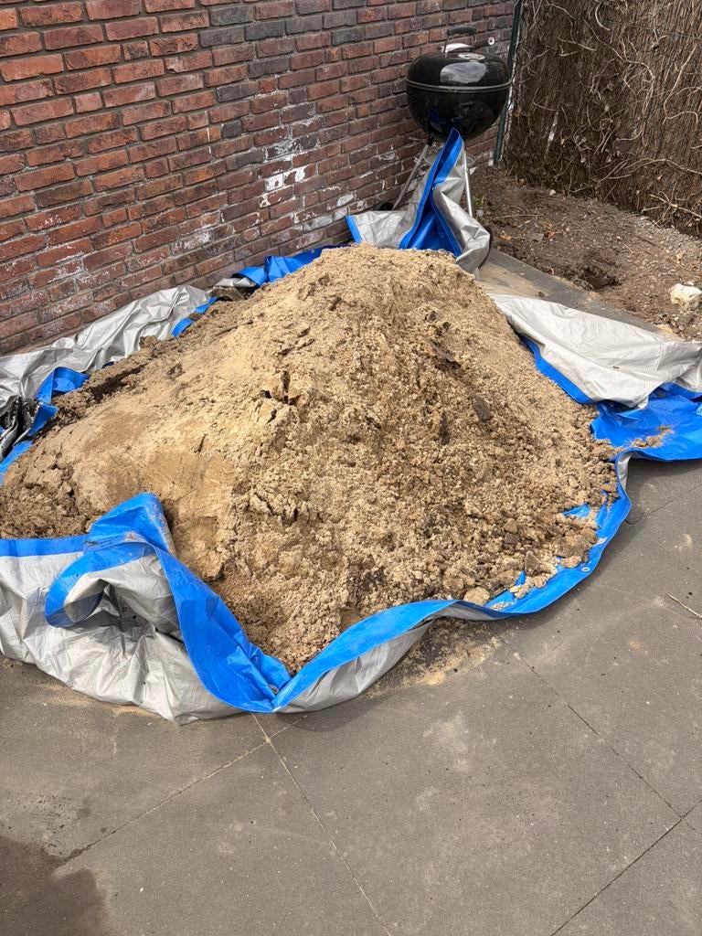 1,5 kuub geel tegel zand gratis afhalen, Tuin en Terras, Zand, Ophalen, Zo goed als nieuw, Ophoogzand