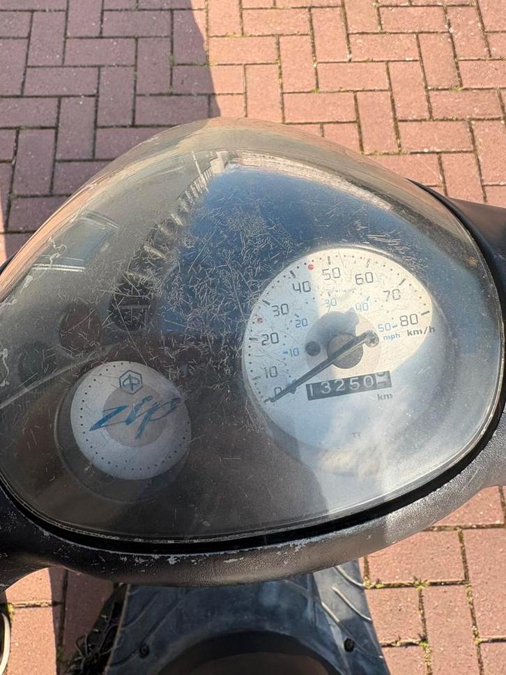 Piaggo zip 2000 4t snor, Fietsen en Brommers, Scooters | Piaggio, Gebruikt, Zip, Benzine, Ophalen