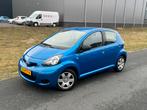 Toyota Aygo 1.0 12V Vvt-i 5DRS 2011 Blauw nap!, Auto's, Toyota, Voorwielaandrijving, 68 pk, Origineel Nederlands, Bedrijf
