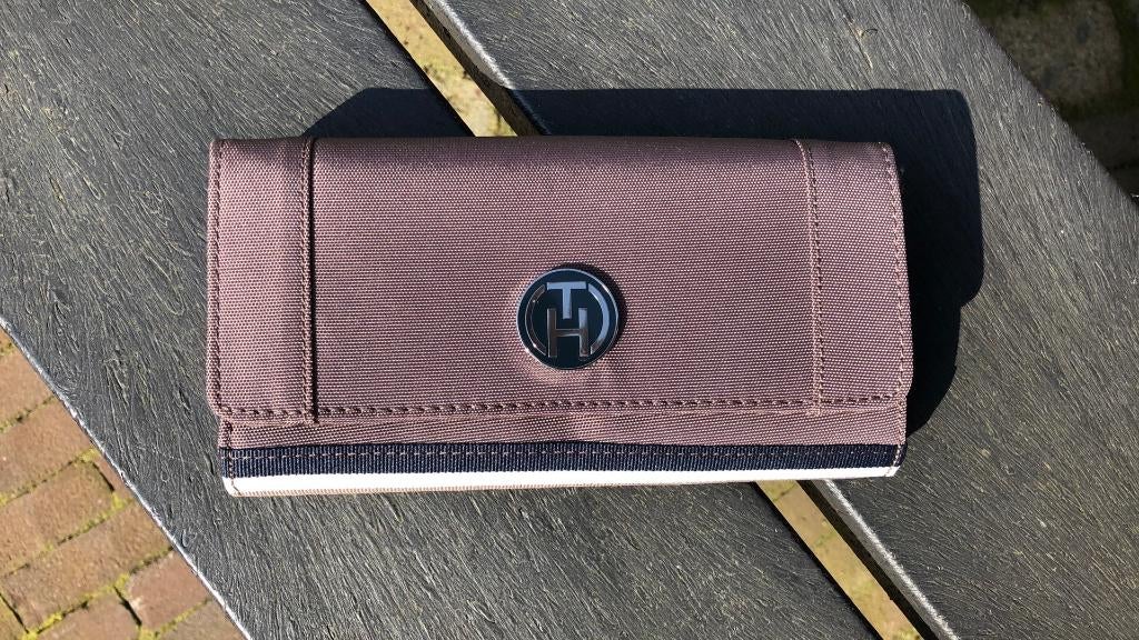 Portemonnee Nieuw Tommy Hilfiger, Sieraden, Tassen en Uiterlijk, Portemonnees, Ophalen of Verzenden, Nieuw, Beige, Overige merken