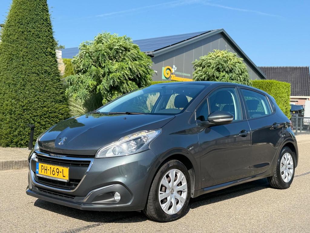 Peugeot 208 1.6 BlueHDi Blue Lease 2017 Navi/Airco, Auto's, Peugeot, Voorwielaandrijving, Gebruikt, Euro 6, 4 cilinders