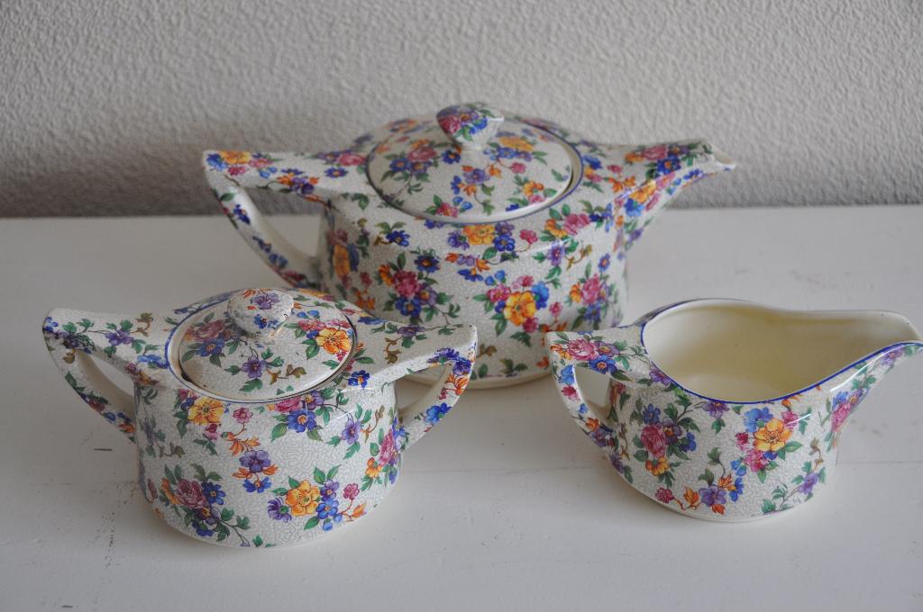 Societe Ceramique Mille Fleur Millefleurs, Antiek en Kunst, Ophalen of Verzenden